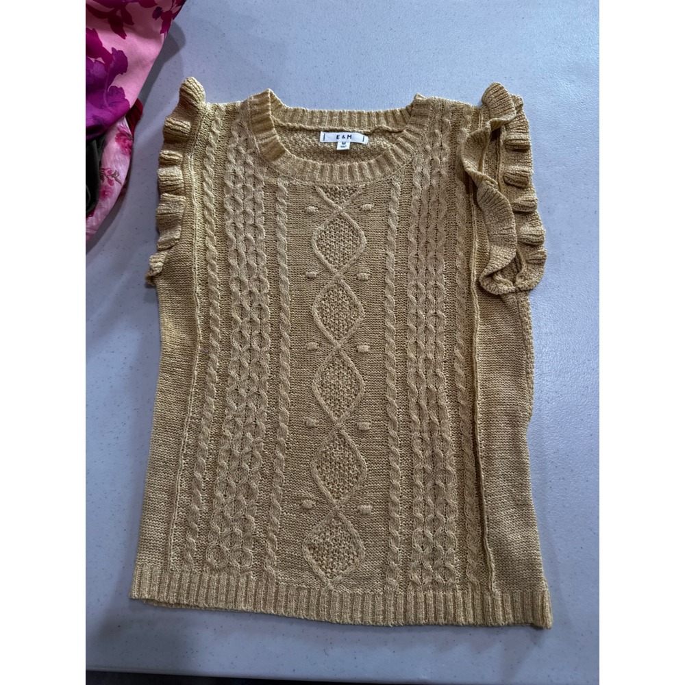 E&M Mustard Yellow Cable Knit Ruffle Sleeve Sweater Vest Womens Medium